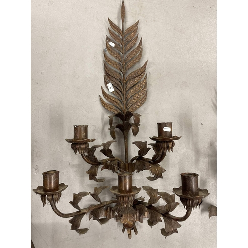 41 - Metalware: Metalware: A pair of 20th cent. French gilt toleware wall sconces each with a 5-branch ca... 