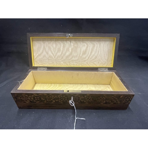 432 - Woodenware: Woodenware: A Tunbridgeware glove box, the lid bearing a central panel depicting a butte... 