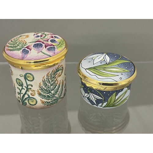 471 - Decorative Arts: Decorative Arts: A Moorcroft enamel box decorated with a snowdrop, 4.3cm. Together ... 