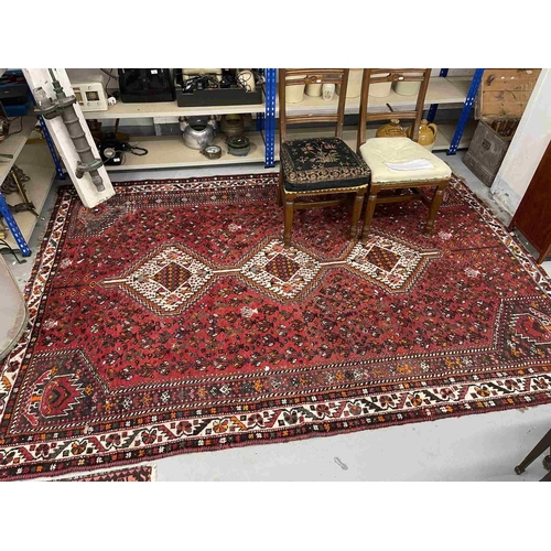 58 - Rugs: Rugs: Vintage Persian rug handknotted, heavy wool ground with stylised motifs around geometric... 