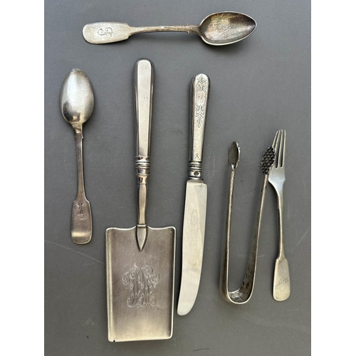 615 - Russian Silver: Russian Silver: A pair of ice tongs with hobnail grips, dated 1873; a cake slice dat... 