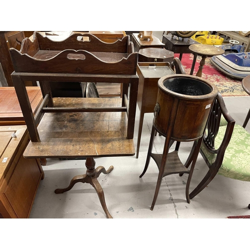 62 - Furniture: Furniture: 19th cent. Butler's tray on a short stand, a mahogany pot cupboard on square t... 