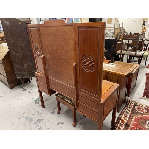 66 - 20th cent. 20th cent. Chinese hardwood dressing table, 127cm.