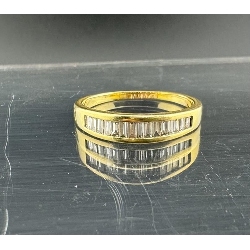 677 - Hallmarked Jewellery: Hallmarked Jewellery: 18ct gold half hoop ring set with fifteen graduated bagu... 