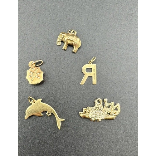 683 - Jewellery: Jewellery: Three hallmarked 9ct old charms, to include an elephant, and ladybird, togethe... 