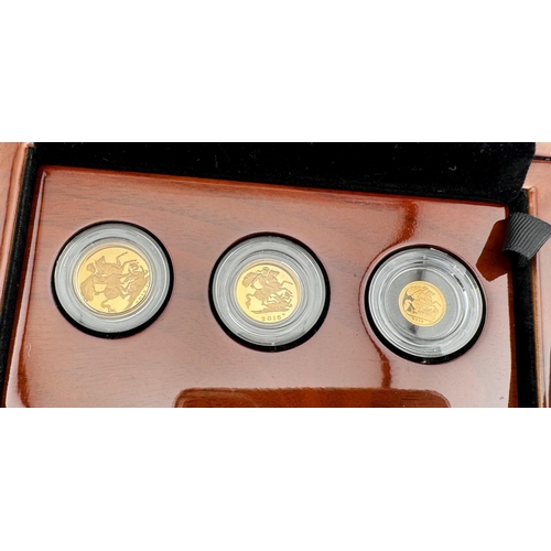 725 - Coins: Coins: The Royal Mint 2015 Sovereign Collection Gold Proof Three-Coin Set, full, half and qua... 