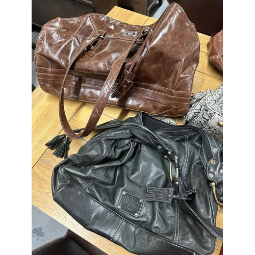 13 - Fashion:  Handbags assorted leather, textile etc. (11)