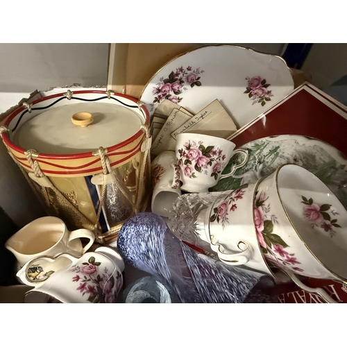 11 - Miscellaneous: Miscellaneous: Mixed collection to include Queen Anne bone tea set, silver plated cut... 