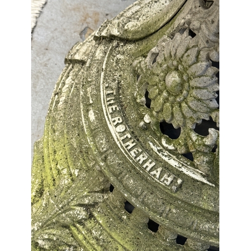 190 - Gardenalia: Gardenalia: A pair of 19th century circular marble topped garden tables on pedestal cast... 