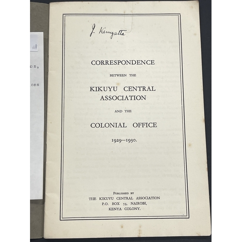 334 - Autographs Autographs: Kenyan history, Jomo Kenyatta signed the Kikuyu Central sociation pamphlet 19... 