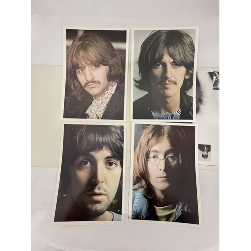 352 - Pop Memorabilia: Pop Memorabilia: The Beatles White Album (double album) complete with inner photogr... 