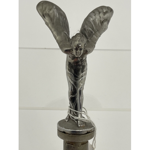 455 - Automobilia: Automobilia: Spirit of Ecstasy Rolls Royce car mascot c1940-60. Ex-Rula Lenska given by... 