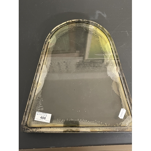 488 - Militaria: Militaria: An armoured windscreen from a Supermarine Spitfire, of multilaminated flat for... 