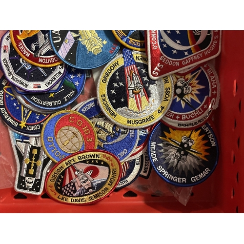 490 - Space Exploration: Space Exploration: Embroidered patches including Space Lab, Astro 2, Challenger, ... 