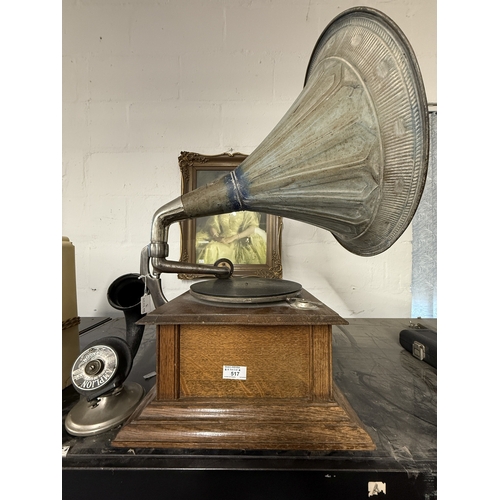 517 - Music: Music: Early 20th century 'Regal' oak cased table gramophone with pressed tin amplifier horn ... 