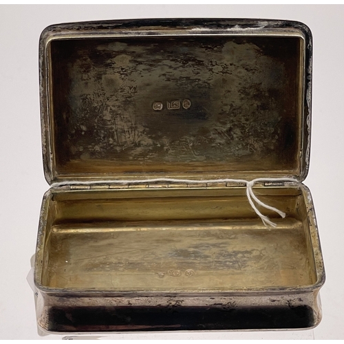 616 - Naval Interest: Naval Interest: A silver snuff box, hallmarked Birmingham 1815 by John Shaw. Engrave... 