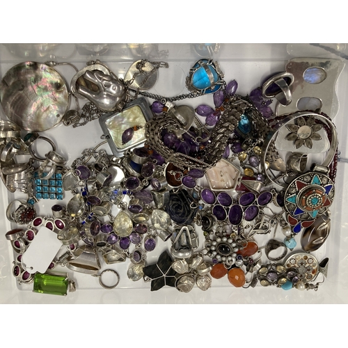 625 - Jewellery: Jewellery: A quantity of silver/white metal jewellery plus a cigarette case. Total weight... 