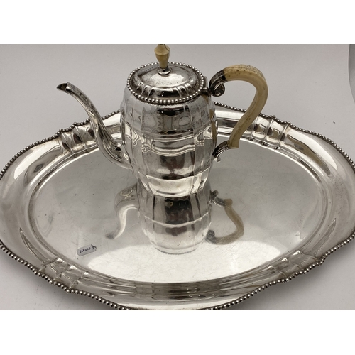 660a - Continental Silver: Continental Silver: A German five piece white metal tea set, marked with German ... 