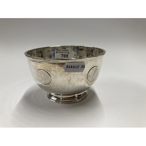 705 - Hallmarked Silver: Hallmarked Silver: A lightly planished bowl, London 1912, inset with five histori... 