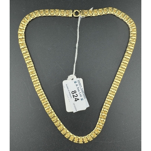 824 - Jewellery: Jewellery: A 9ct gold mesh necklace with bolt clasp, 13.1g, 49.5cm.... 