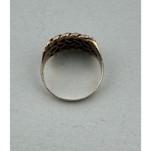 911 - Jewellery: Jewellery: A 9ct yellow gold harvest ring, UK size P, 3.1g