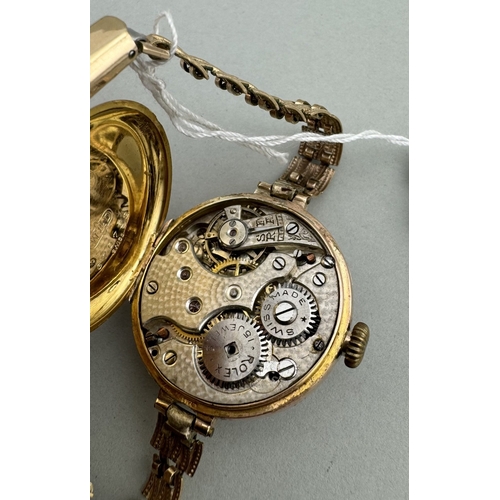 957 - Watches: Watches: Ladies Rolex trench style watch in 9ct gold case, London 1916.