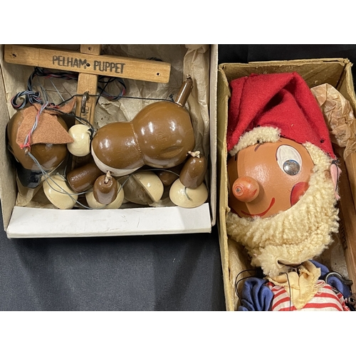 487 - Toys: A vintage Big Ears Pelham Puppet in box for a different puppet, together with a boxed Pelham '... 