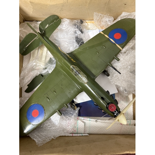 489 - Toys: Model aeroplanes Boeing B247 18½ inch wingspan, a Keilkraft Hurricane 19½ inch wingspan boxed,... 