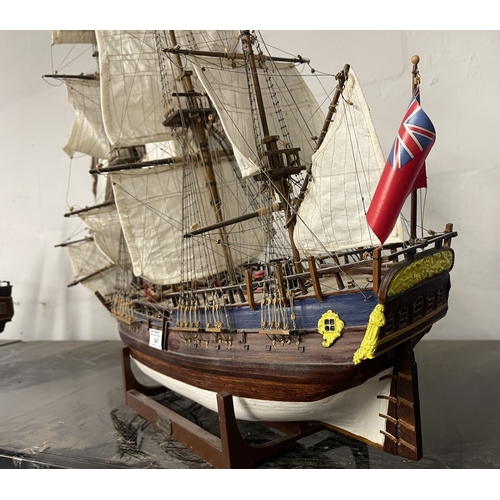 541 - Model Ship: An excellent scratch-built model of HMS Endeavour, wooden planked hull and deck, canvas ... 