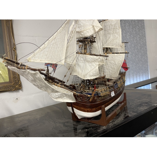 541 - Model Ship: An excellent scratch-built model of HMS Endeavour, wooden planked hull and deck, canvas ... 