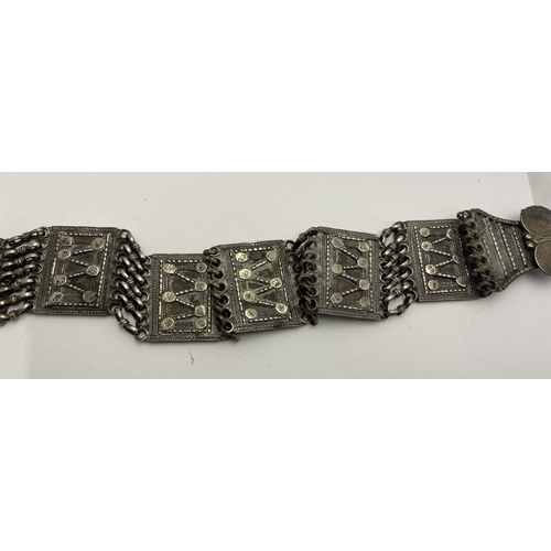 620 - Tribal Bedouin - Saudi: Men's belt set with twenty panels clasp, five carnelians, and another with e... 