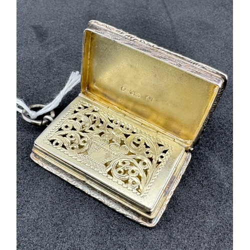 703 - Hallmarked Silver: An early Victorian vinaigrette by Gervase Wheeler, Birmingham 1840, floral and sc... 