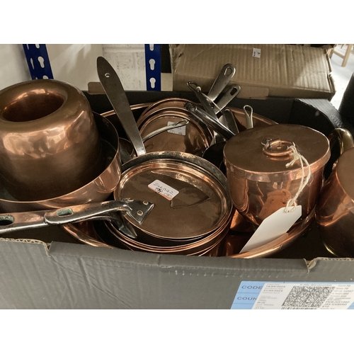 81 - Metalware: A group of copper cooking pans, including a Victorian jam pan with brass handles 40cm acr... 