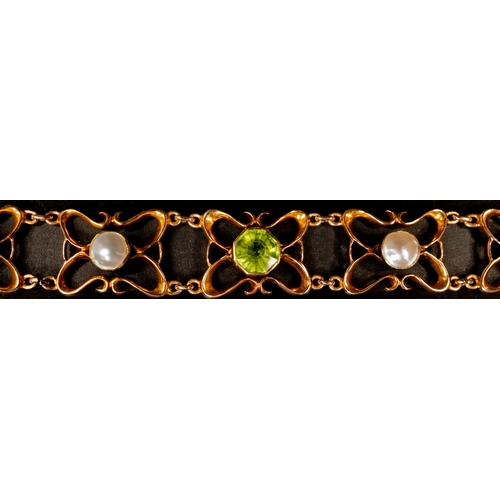 423 - Jewellery: Jewellery: 15ct gold bracelet with fancy open scroll links, set with five 5mm half pearls... 