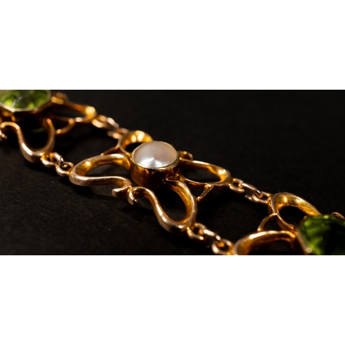 423 - Jewellery: Jewellery: 15ct gold bracelet with fancy open scroll links, set with five 5mm half pearls... 