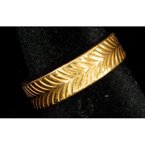 488 - Jewellery: Jewellery: 22ct gold 4.5mm band with chevron pattern, ring size L, 4.3g.
