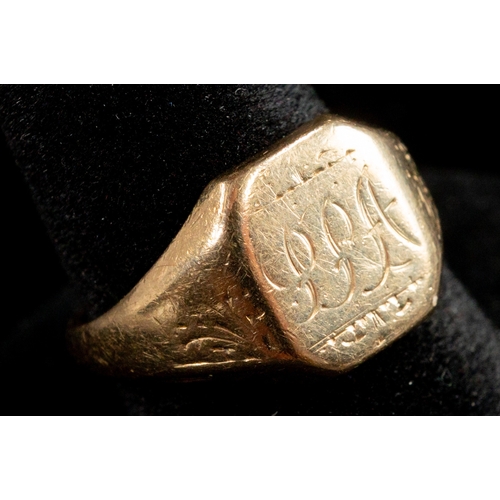 489 - Jewellery: Jewellery: 9ct gold signet ring with an 11mm x 9.5mm rectangular-shaped head, ring size N... 