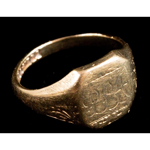 489 - Jewellery: Jewellery: 9ct gold signet ring with an 11mm x 9.5mm rectangular-shaped head, ring size N... 