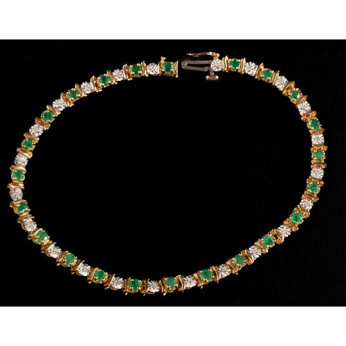 564 - Jewellery: Jewellery: 9ct gold bracelet set with twenty-three eight-cut diamonds alternating with ro... 