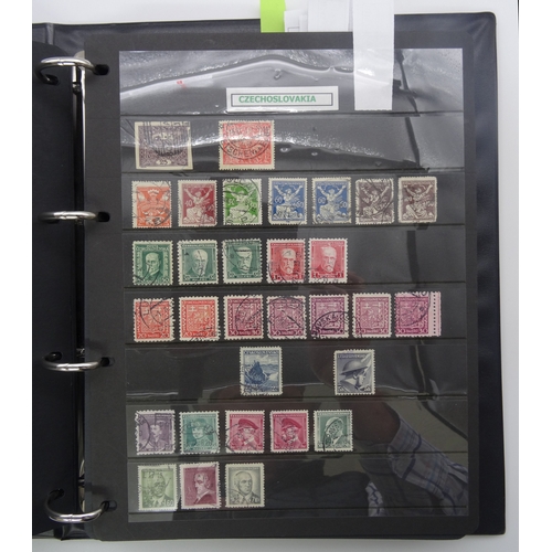 56 - Early to mainly modern collection in ring binder on Hagner sheets including Croatia, Denmark with ma... 