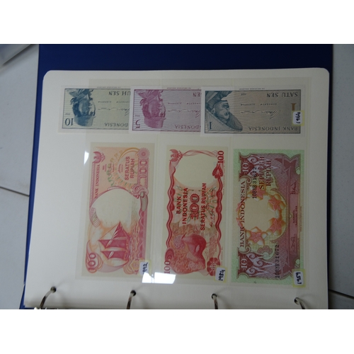 76 - A collection of World banknotes, condition generally above average mainly Twentieth Century, strengt... 