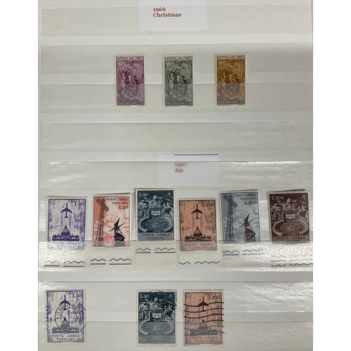 148 - A two volume accumulation of collectors British Commonwealth duplicates from QV to QEII (A-Z) mint a... 