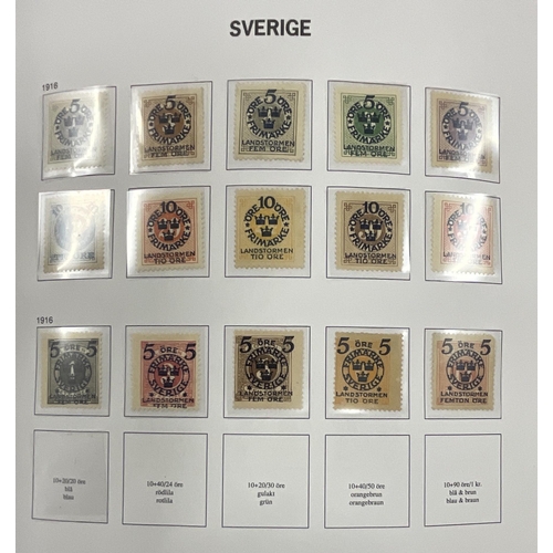 14 - A substantially complete mint Sweden collection 1872-2016 in three Davo albums, plus a further Davo ... 