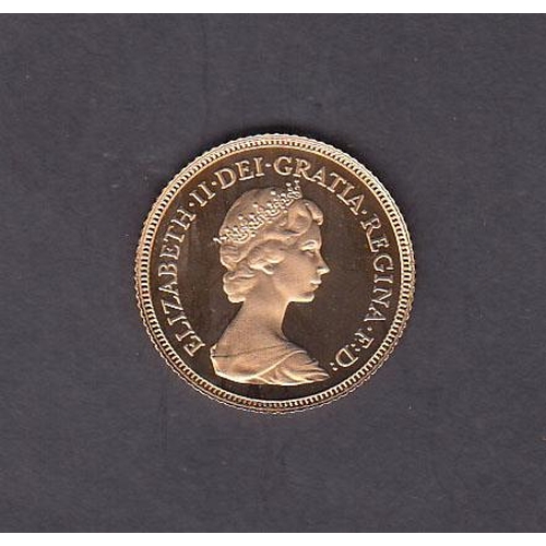 64 - UK 1980 gold half Sovereign, in encapsulated