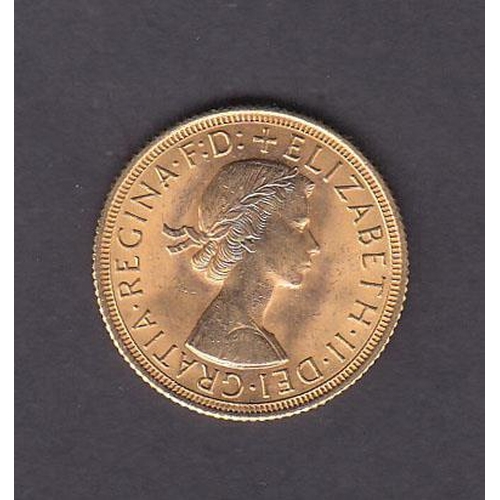 97 - UK 1963 gold full Sovereign, in good condition