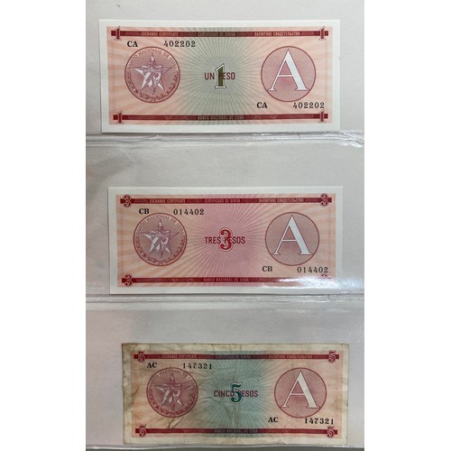 23 - A small collection of 1990s Cuban banknotes to 20 Peso and x2 USA 1923 $1 Silver Certificate banknot... 