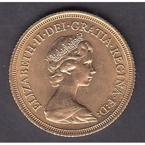 28 - UK 1978 gold full Sovereign, in good condition