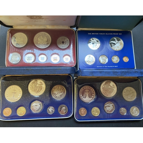 71 - A 20th Century World coin accumulation, including circulated European coins in folders, plus four Fr... 