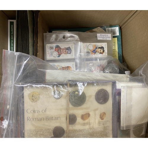 106 - An accumulation of World coins, in bags and loose, plus Krause reference book and odd cigarette card... 