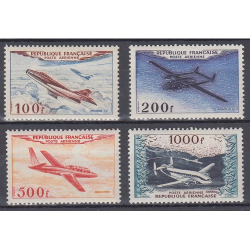 426 - 1954 SG1194-1197 Air set, fine mint, Cat £475